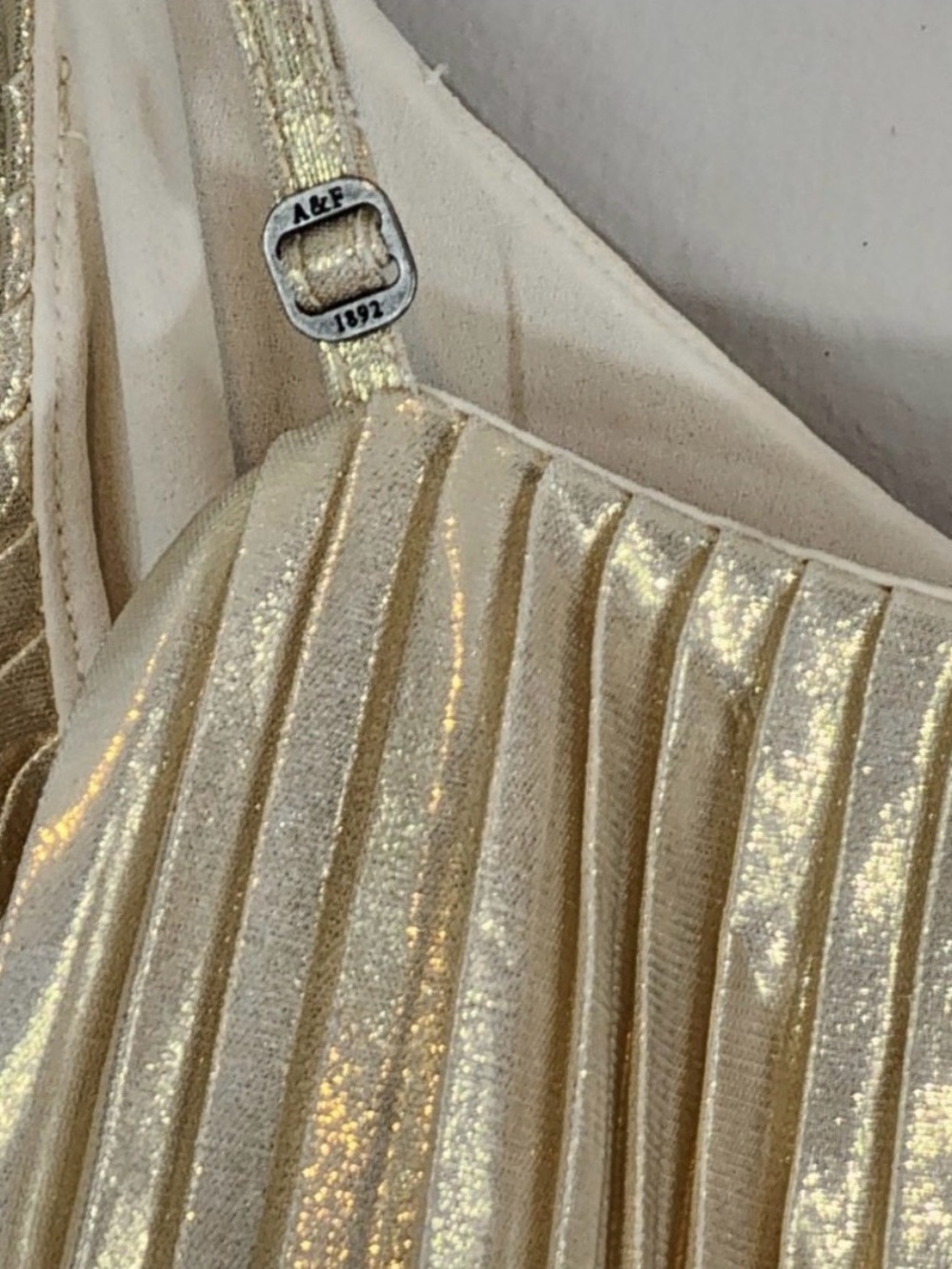 Abercrombie & Fitch Gold Metallic Pleated Swing Tank Top Size S - Picture 5 of 8